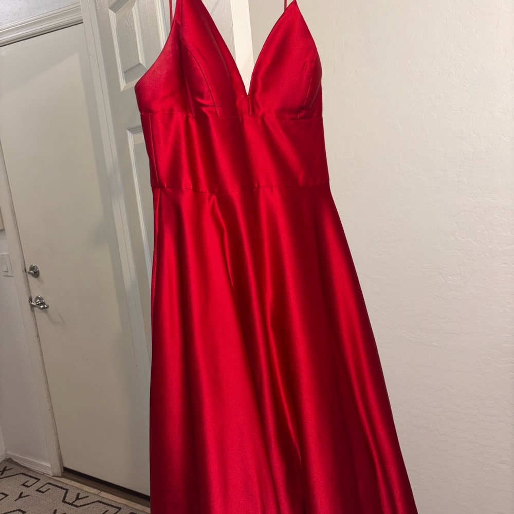 Windsor Vibrant Red Prom Dress